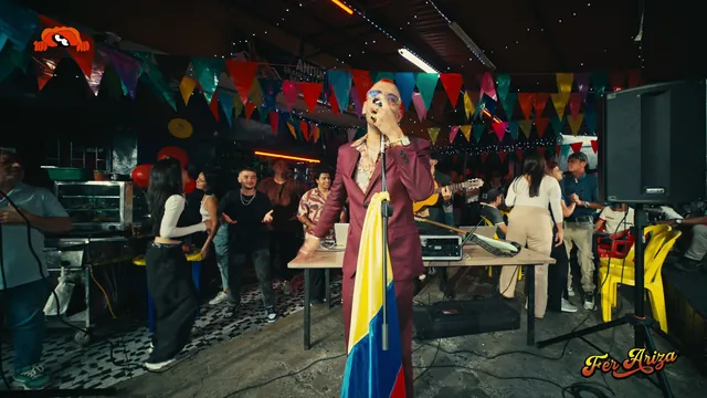 Fer Ariza cantando el Tributo Los Corraleros de Majagual